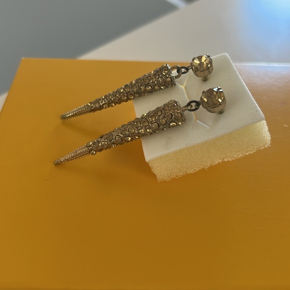 Earring - Picture 5 of 5